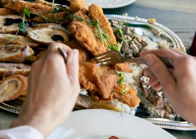 Family Étterem ételkínálata – tálak kóstolása