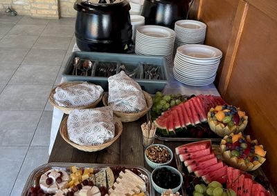 Family Étterem Rendezvényterem – hidegtálak megterítve