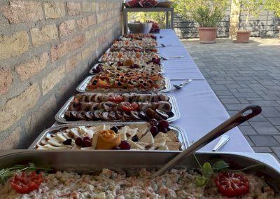 Family Étterem Rendezvényterem – kültéri hidegtál kínálat