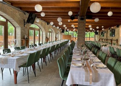 Family Étterem Rendezvényterem – esküvői dekoráció